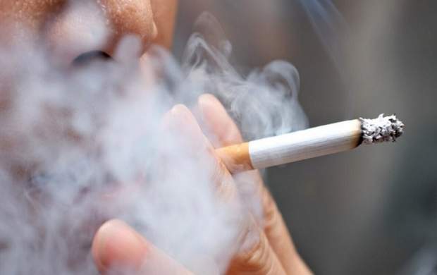 آیا دود سیگار موجب انتقال کرونا می‌شود؟