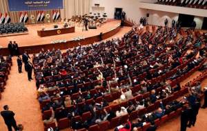 درگیری فیزیکی و پرتاب کفش در پارلمان عراق