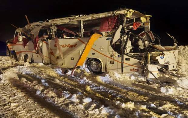 واژگونی اتوبوس فوتسالیست ها در جاده چالوس