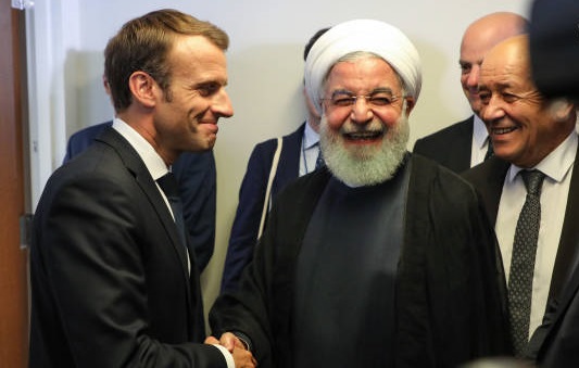 ماجرای سه بار تحقیر روحانی توسط فرانسوی‌ها که رئیس جمهور سابق متوجه نشد! +جزئیات