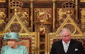دعوای ملکه الیزابت و ولیعهد انگلیس +عکس