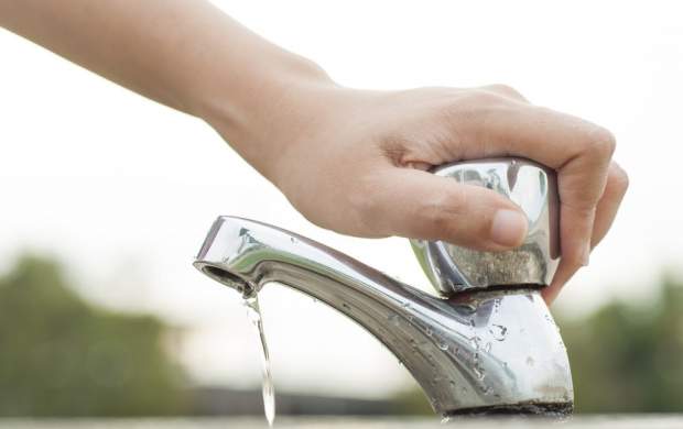 تهرانی‌ها روزی ۲۴۰ لیتر آب مصرف می‌کنند