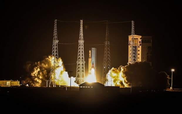 ماهواره‌بر «سیمرغ» با موفقیت به فضا پرتاب شد/ پرتاب سه محموله تحقیقاتی +فیلم لحظه پرتاب