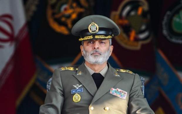 سرلشکر موسوی: مردم ایران ارتش را دوست دارند