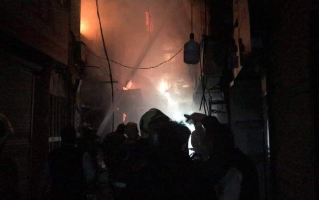 آتش سوزی بازار کفاش‌های تهران مهار شد