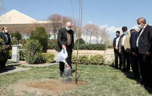 کاشت نهال توسط قالیباف +تصاویر  <img src="https://cdn.jahannews.com/images/picture_icon.png" width="16" height="16" border="0" align="top">