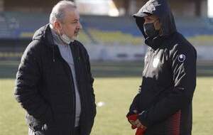 گل‌محمدی حق ندارد از پرسپولیس برود