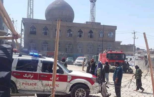 انفجار تروریستی در مسجد شیعیان در مزار شریف افغانستان با ۴۰ شهید و ۱۰۰ زخمی/ داعش مسئولیت پذیرفت +فیلم و تصاویر