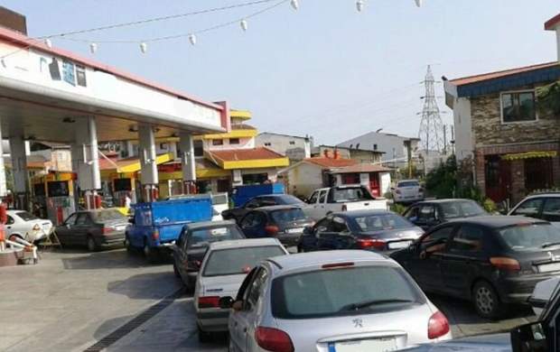 وزارت نفت تعطیلی پمپ بنزین‌ها را تکذیب کرد
