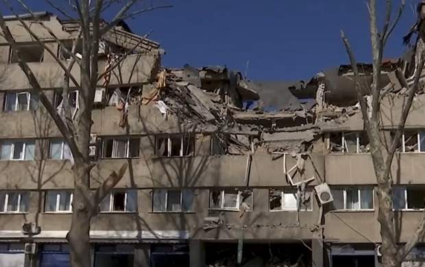 برخورد موشک با یک ساختمان در اوکراین