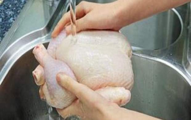 خطرات شستن گوشت قرمز یا مرغ در آب