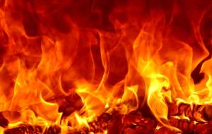 ۵ قاچاقچی سوخت در آتش سوختند