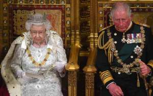 ۳ چالش و افسانه دروغین درباره ملکه انگلستان +جزئیات