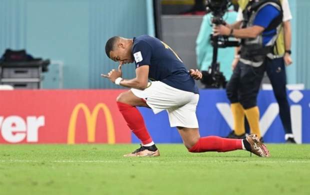 فرانسه اولین صعود کننده جام با دبل امباپه