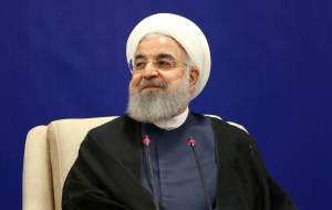 گزارش روزنامه اصلاح طلب: تیم رسانه‌ای روحانی می‌خواهد او را در صدر اخبار نگه دارد/ بازگشت روحانی به عرصه سیاست شبیه قمار است/ حامیان سابق و حتی معترضان امروز هم انتقادهای تندی به روحانی دارند