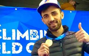 قهرمانی یخ‌نورد ایرانی در مسابقات جام‌جهانی