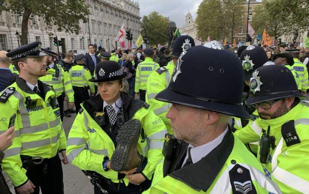 اخراج صدها پلیس انگلیس متهم به جرایم جنسی