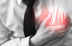 درد قفسه سینه از حمله قلبی است؟