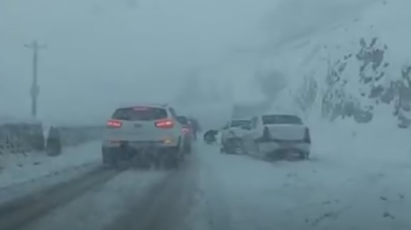 فیلم بارش سنگین برف در جاده هراز  <img src="https://cdn.jahannews.com/images/video_icon.png" width="16" height="16" border="0" align="top">