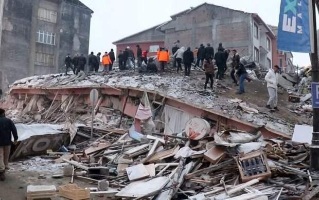 پخش مستقیم تلویزیون ترکیه در زمان زلزله