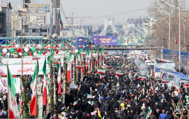 خروش مردم در جشن ۴۴سالگی انقلاب اسلامی