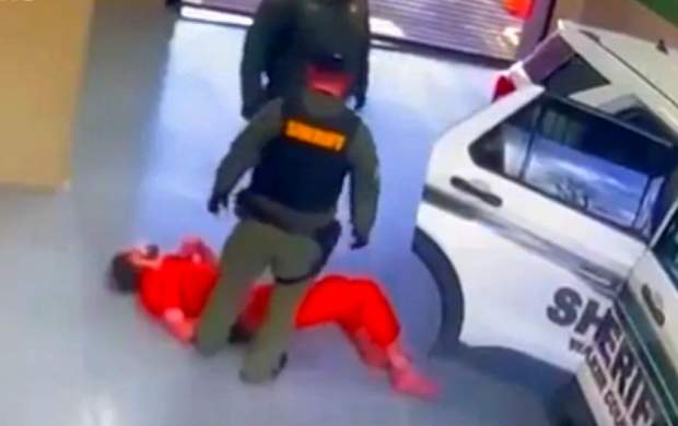 مردی در بازداشت پلیس آمریکا یخ زد!