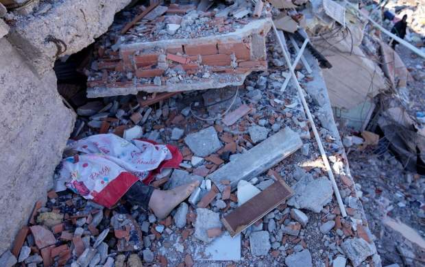 تلفات زمین‌لرزه ترکیه و سوریه از ۴۳۰۰۰ نفر گذشت