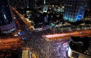 تظاهرات ۱۰۰ هزار نفری علیه کابینه نتانیاهو در تل‌آویو