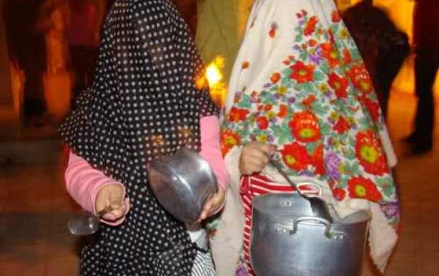 رسم چمچه زنی قزوینی ها در چهارشنبه سوری