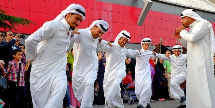رقص شمشیر اعراب خوزستان در میدان آزادی