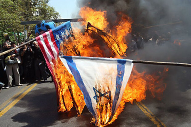 آتش زدن پرچم آمریکا و اسرائیل در روز قدس