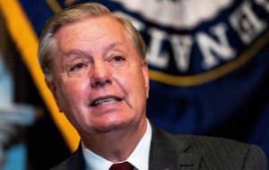 سناتور آمریکایی: ایران و چین دشمنان آمریکا هستند