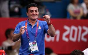 اهدای جایزه بهترین مربی آسیا به آقای خاص کشتی