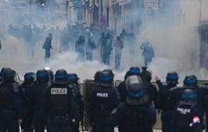 ایتالیا: اوضاع فرانسه بسیار نگران‌کننده است