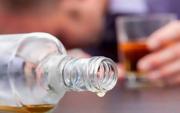 مسمومیت چند نفر بر اثر مصرف مشروبات الکلی