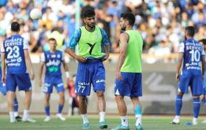 قرارداد ۳۶ میلیاردی هافبک استقلال هم لو رفت