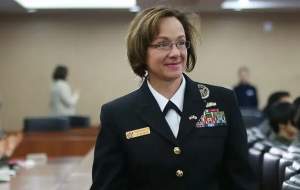 یک زن فرمانده نیروی دریایی آمریکا می‌شود