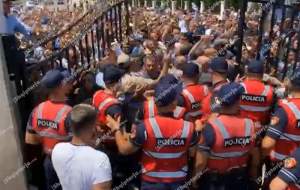 پلیس آلبانی کنترل مقر منافقین را در دست گرفت