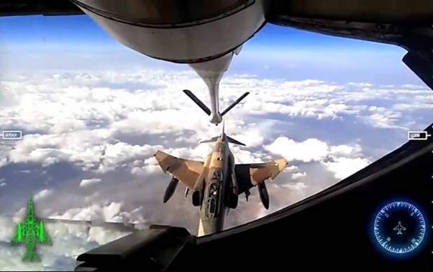 فیلم سوخت‌گیری هوایی جنگنده ارتش ایران
