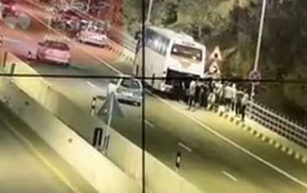 لحظه سقوط ۸۰ متری در آزادراه تهران-شمال