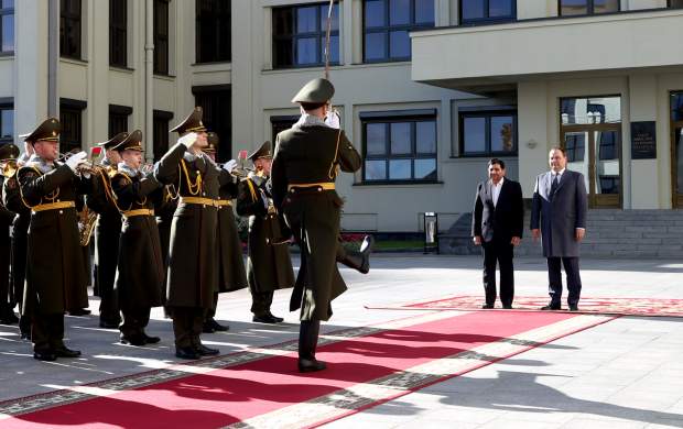 استقبال رسمی نخست وزیر بلاروس از مخبر