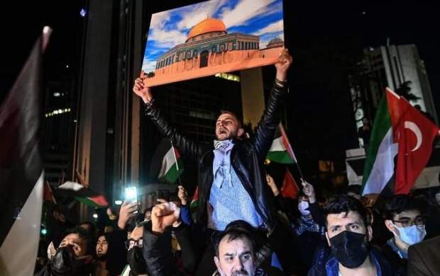 اجتماع ده‌ها هزار نفری در میدان فلسطین