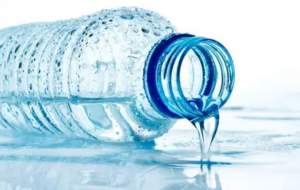 استفاده از بطری آب معدنی ممنوع +مضرات