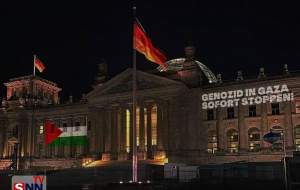 پرچم فلسطین روی ساختمان پارلمان آلمان