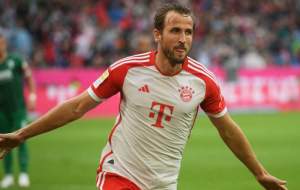 سوپرگل تماشایی هری کین از وسط زمین  <img src="https://cdn.jahannews.com/images/video_icon.png" width="16" height="16" border="0" align="top">