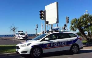 شلیک پلیس فرانسه به زن محجبه