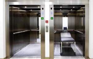 لحظه خفگی یک کودک با آسانسور +فیلم  <img src="https://cdn.jahannews.com/images/video_icon.png" width="16" height="16" border="0" align="top">