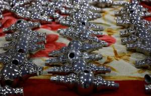 پنجره ناودان طلا در حرم علوی ترمیم شد