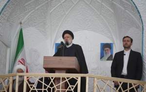 سفر رئیس جمهور به زنجان/ حضور در اجتماع باشکوه مردم/ افتتاح ۷ هزار و ۱۸۳ واحد مسکونی طرح نهضت ملی مسکن/ بازدید از پروژه معطل مانده ورزشگاه زنجان