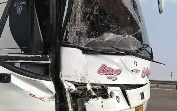 واژگونی اتوبوس در جاده تهران - خرم‌آباد